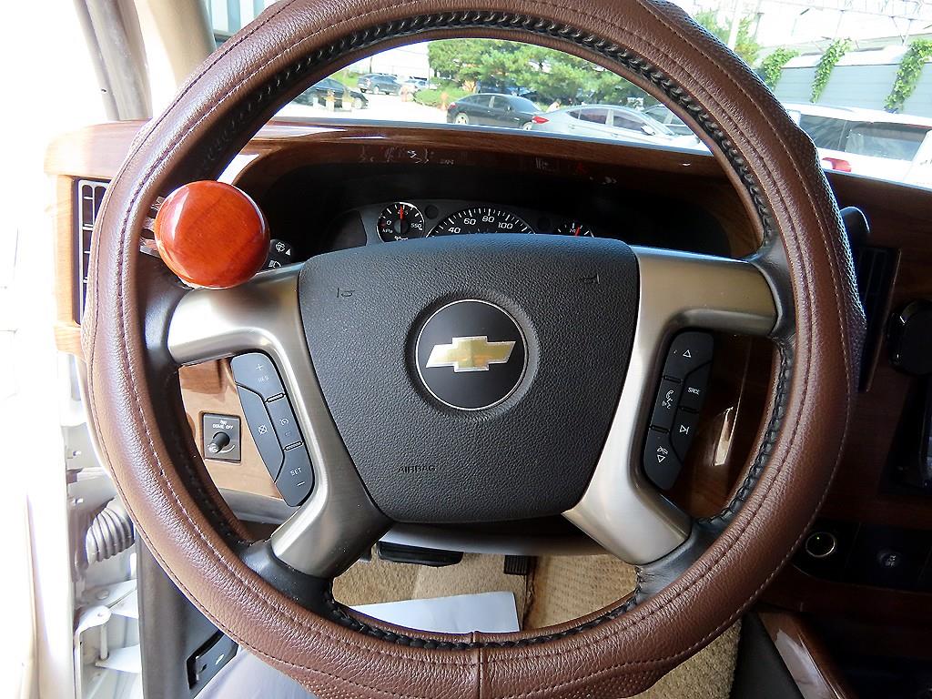 Chevrolet Express van - Vista 9