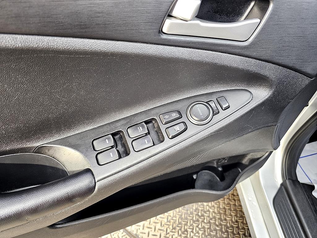 HYUNDAI Sonata 2014 Plateado - Importación desde Corea - HF Imports Iquique - Foto 13