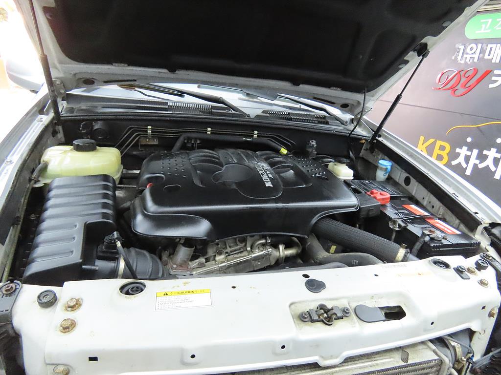 Ssangyong Rexton 2011 Plateado - Importación desde Corea - HF Imports Iquique - Foto 19