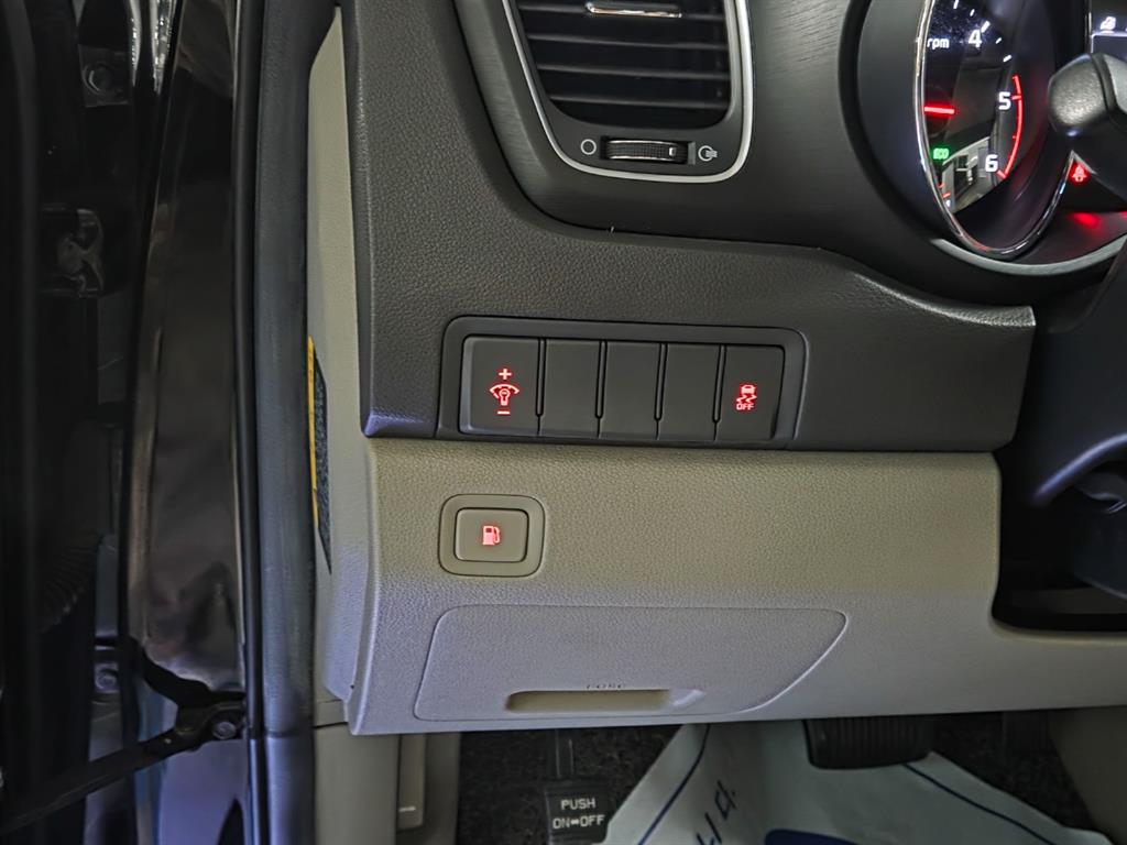 KIA Carnival 2016 Negro - Importación desde Corea - HF Imports Iquique - Foto 13