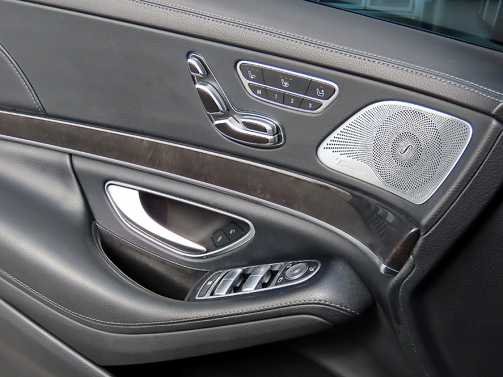 Mercedes Benz S Class - Vista 12