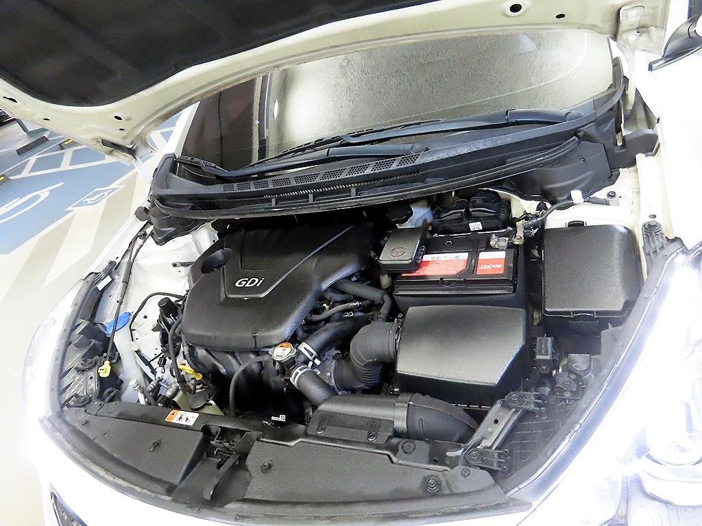 KIA K3 2015 Blanco - Importación desde Corea - HF Imports Iquique - Foto 19