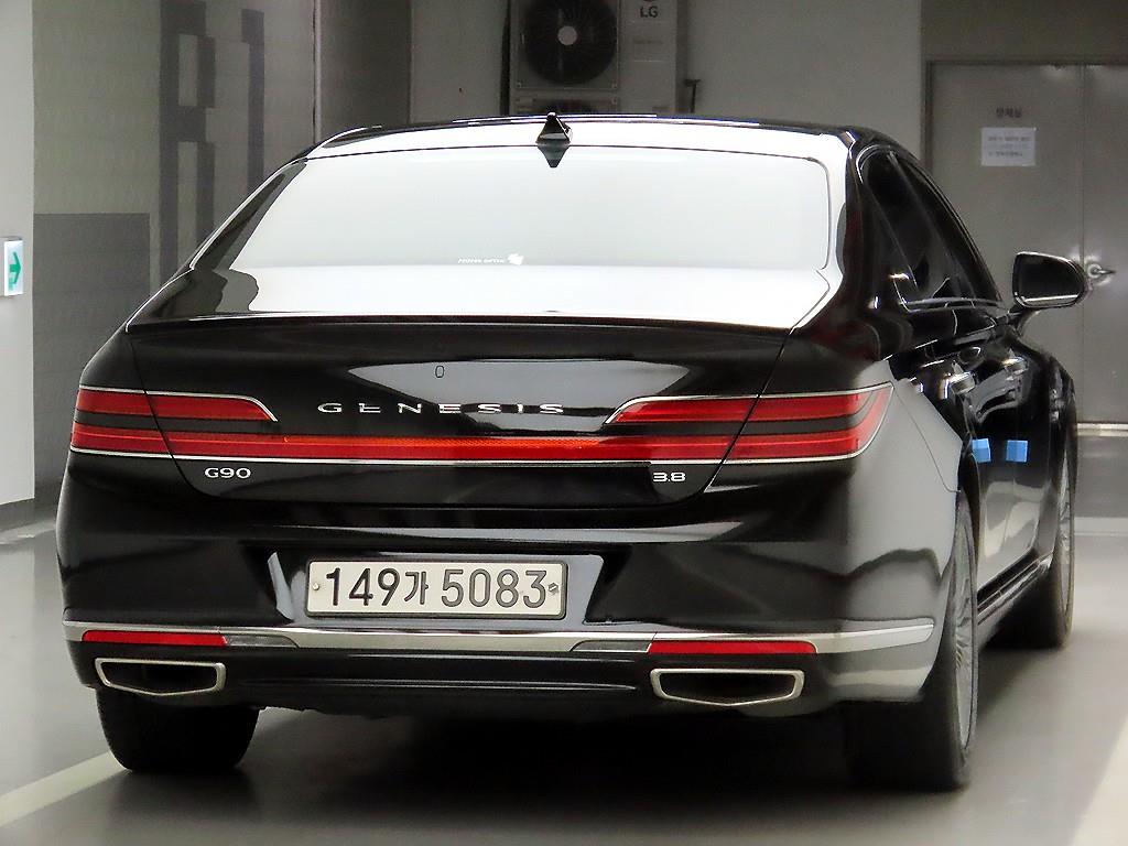 Genesis G90 - Vista 4