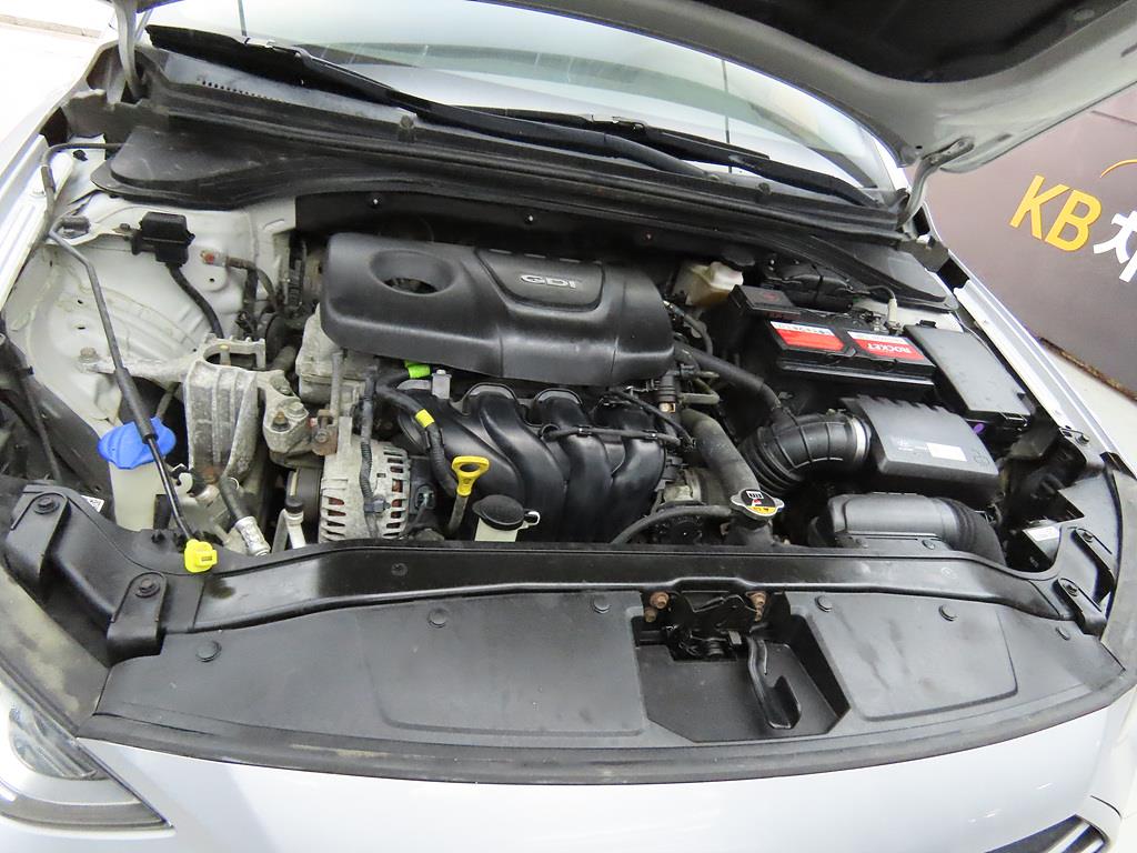 HYUNDAI Avante 2017 Gris - Importación desde Corea - HF Imports Iquique - Foto 19