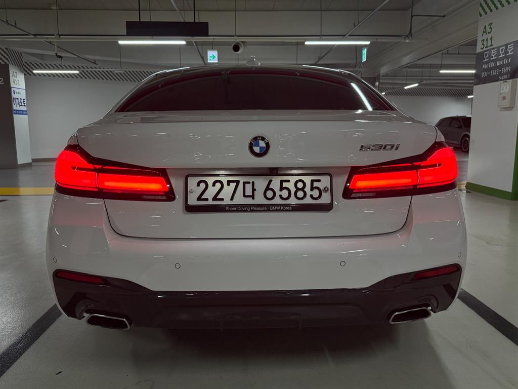 BMW 5 Series - Vista 4