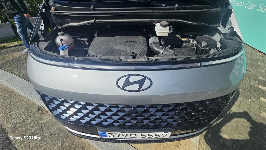 HYUNDAI Staria - Vista 6