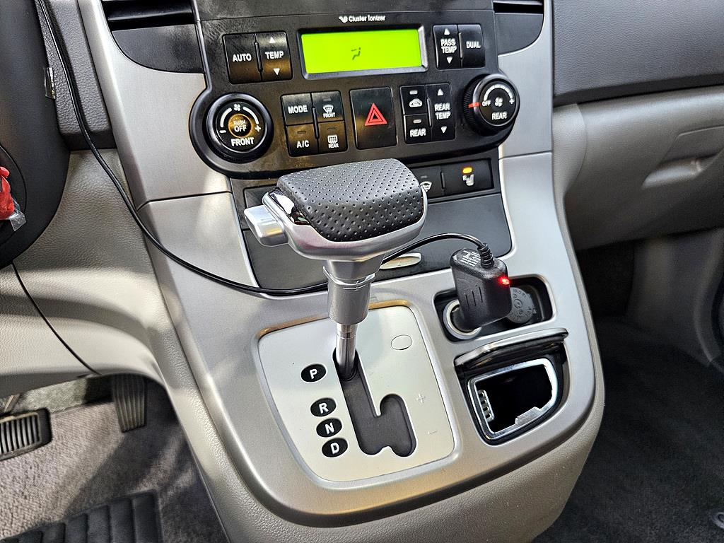 KIA Carnival 2011 Plateado - Importación desde Corea - HF Imports Iquique - Foto 14