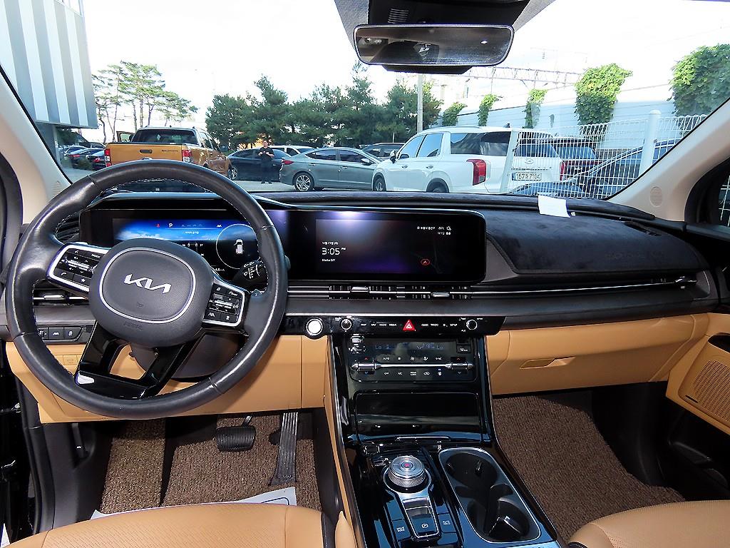 KIA Carnival - Vista 7