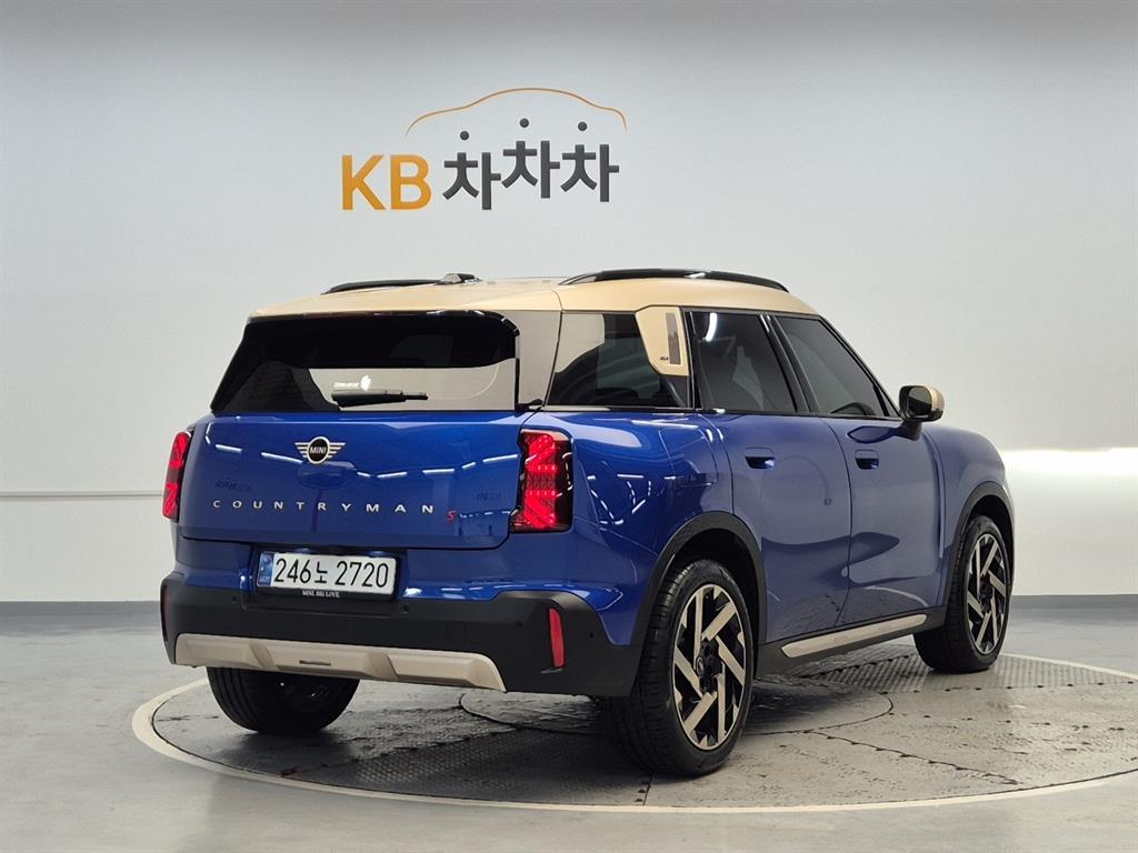 Mini Countryman - Vista 4