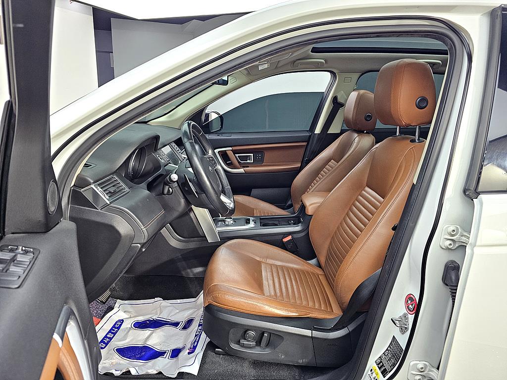 Land Rover Discovery Sports - Vista 8