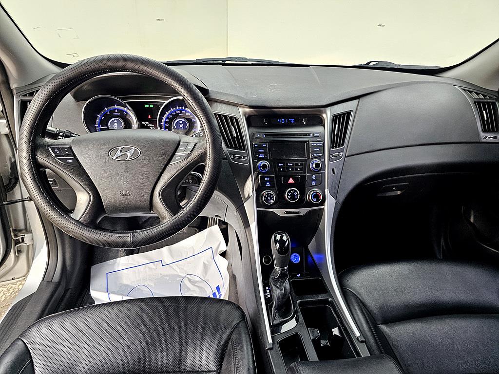 HYUNDAI Sonata - Vista 5