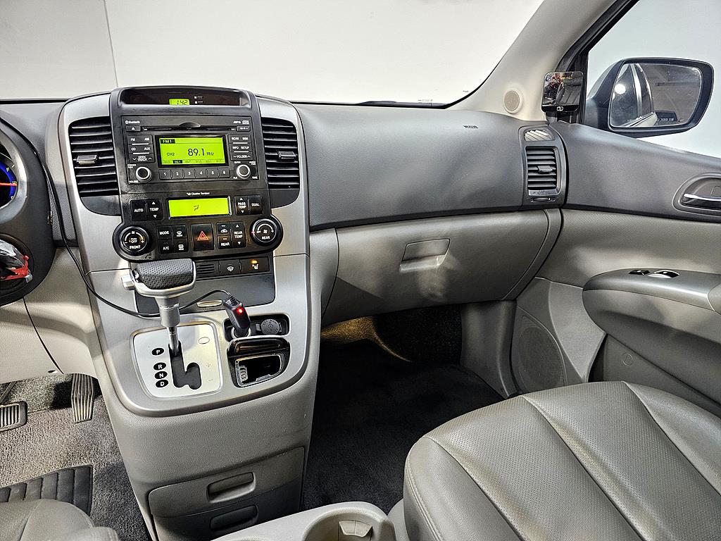 KIA Carnival - Vista 9