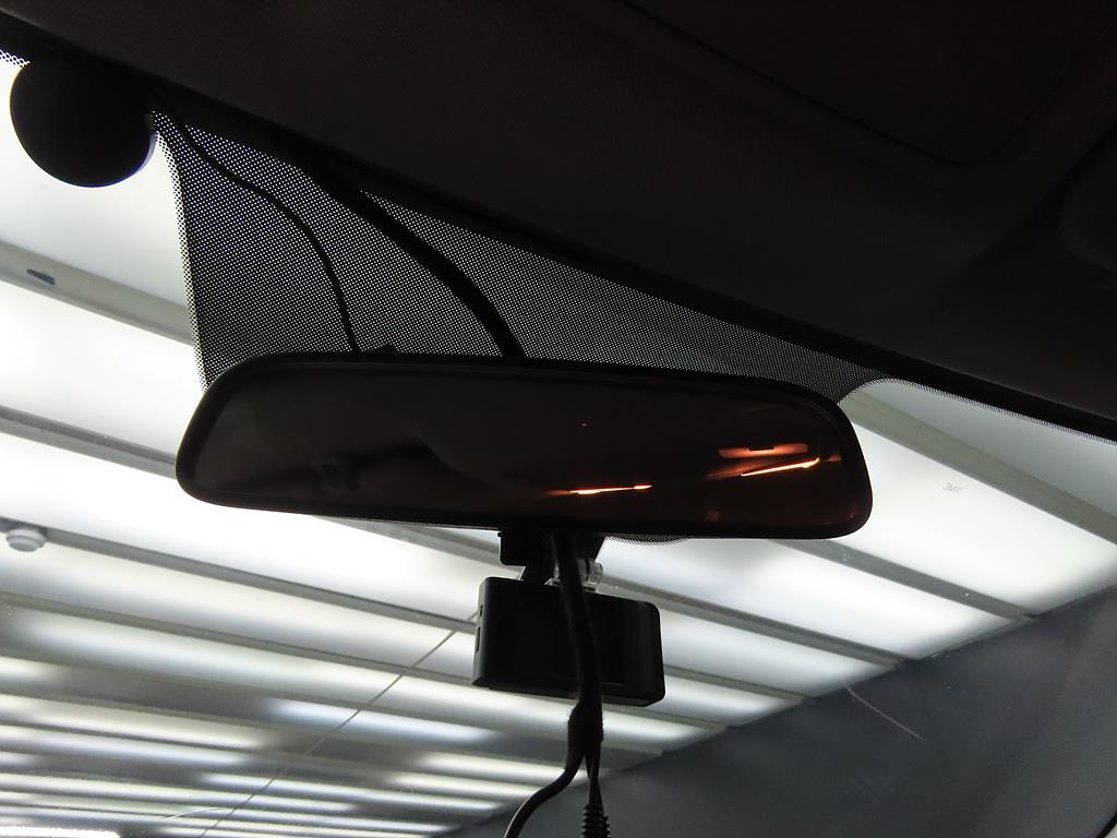 HYUNDAI Avante - Vista 12