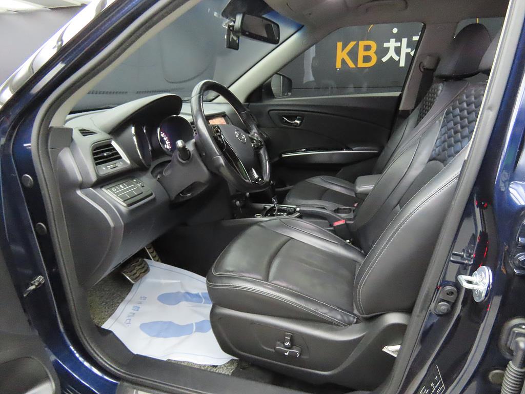 Ssangyong Tivoli - Vista 5