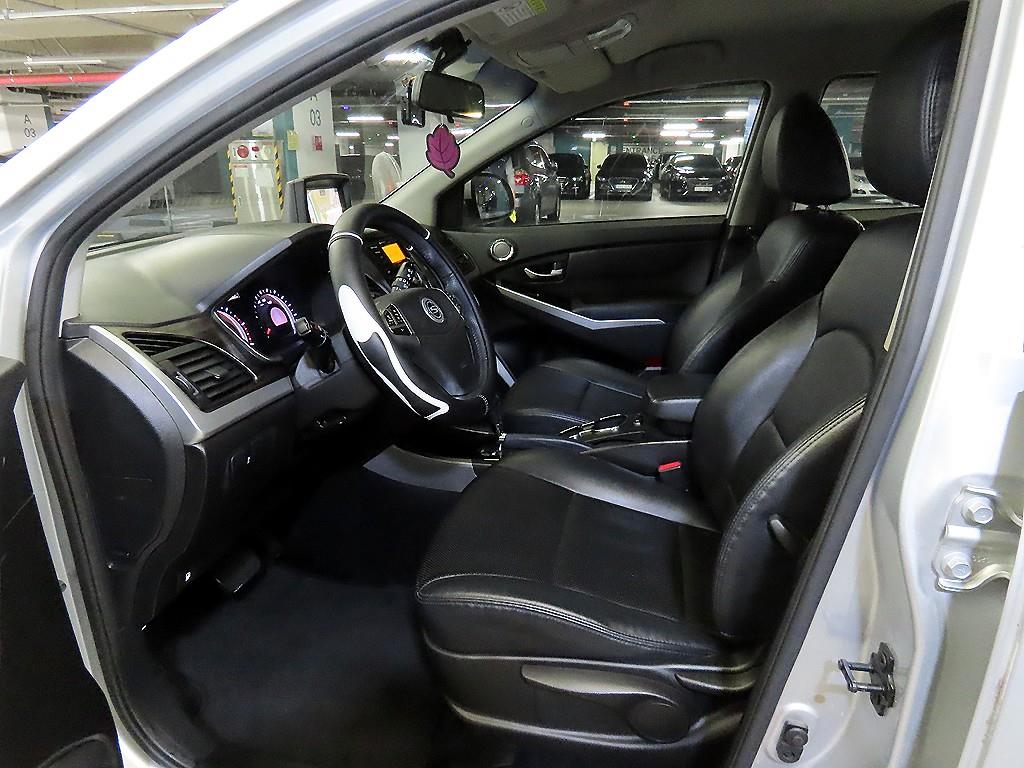 Ssangyong Korando - Vista 6