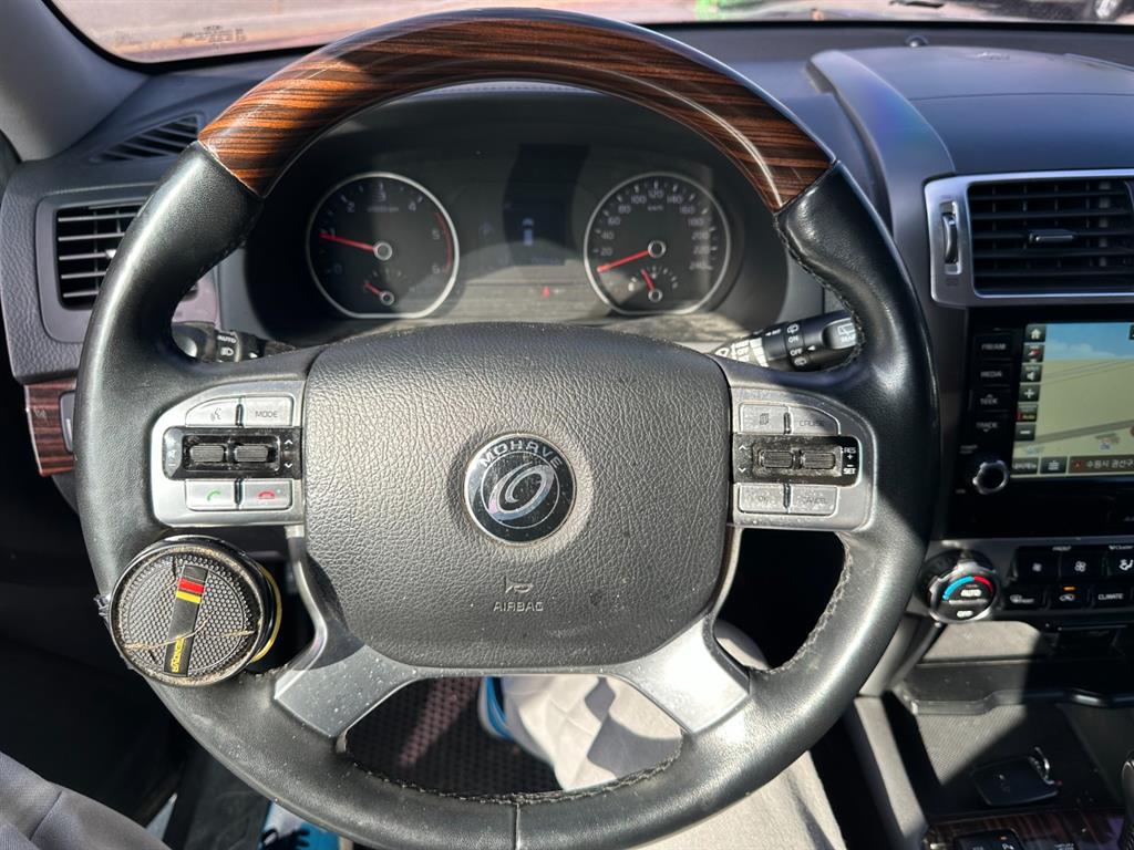 KIA Mohave - Vista 4