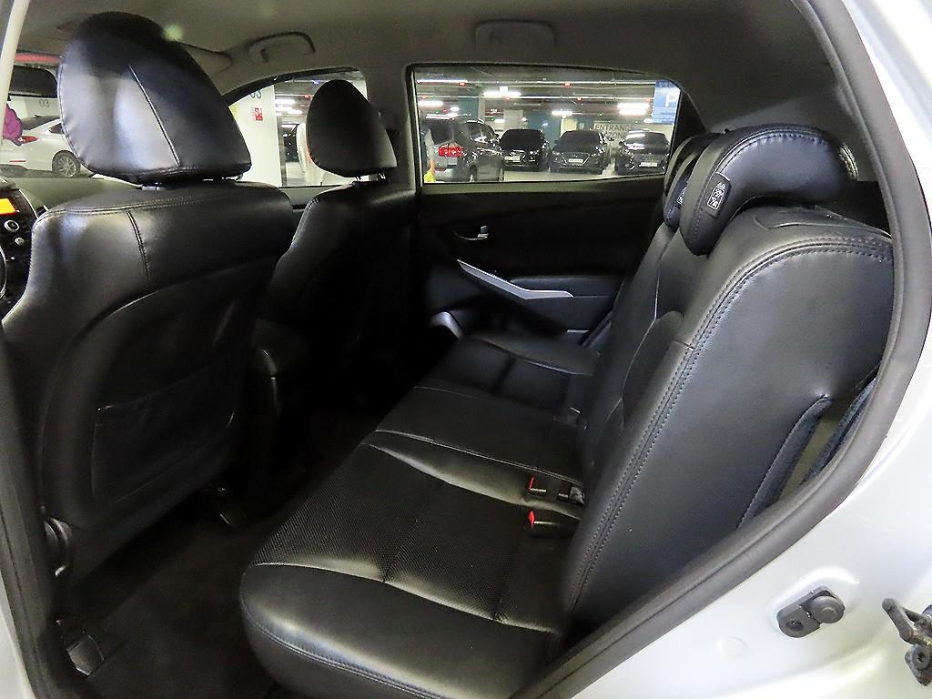 Ssangyong Korando - Vista 7