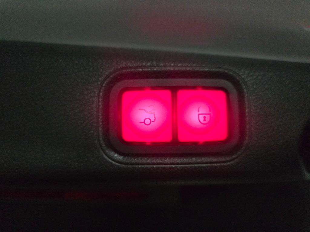 Mercedes Benz E class - Vista 6