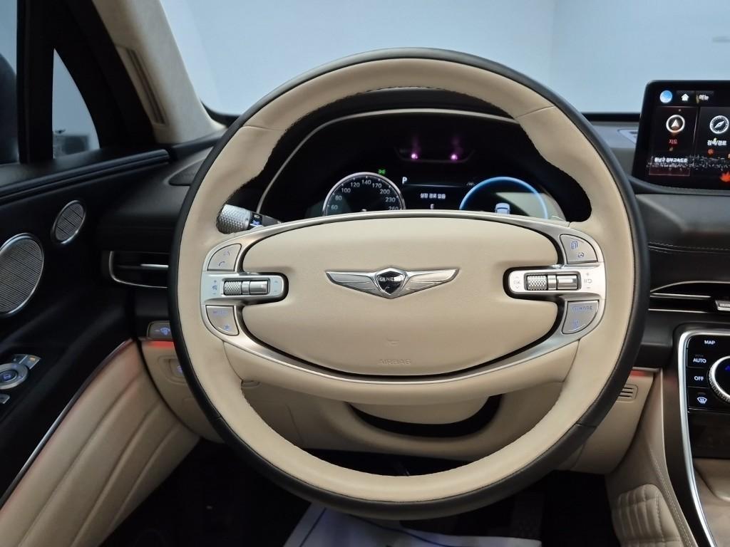 Genesis GV80 - Vista 9