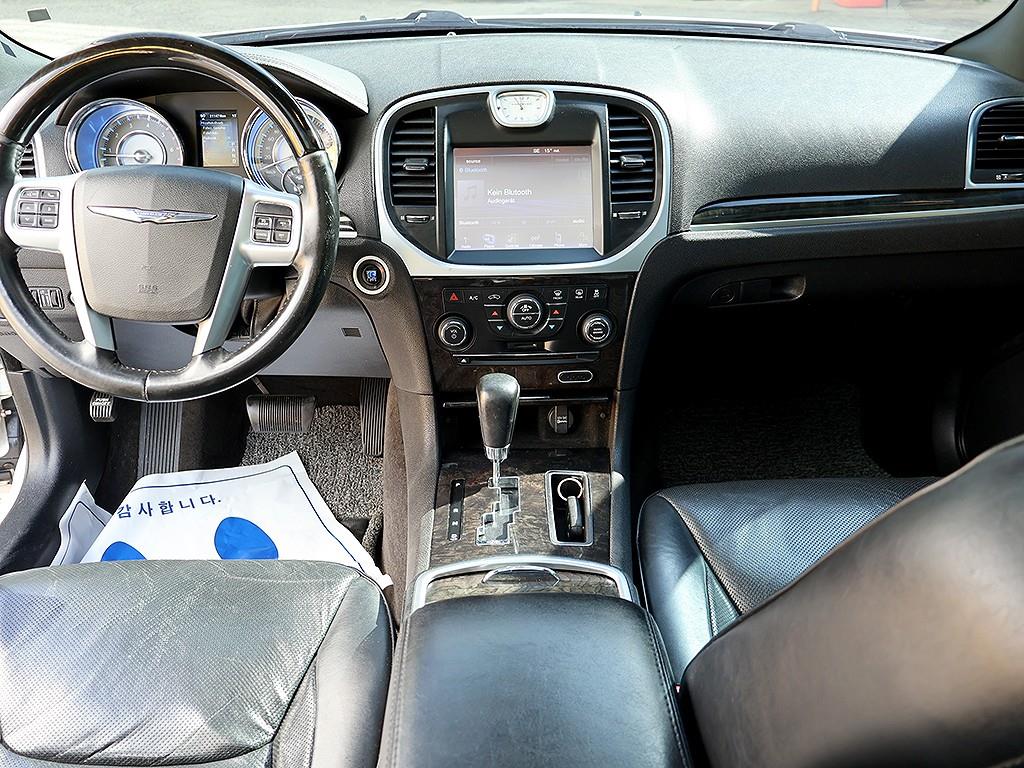 Chrysler 300C - Vista 9