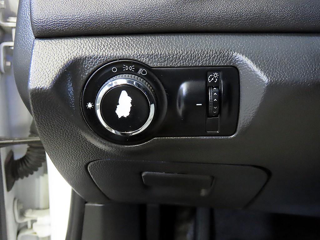 Chevrolet Cruise 2013 Blanco - Importación desde Corea - HF Imports Iquique - Foto 14