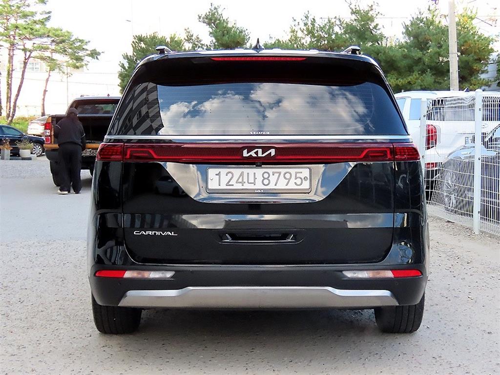 KIA Carnival - Vista 4