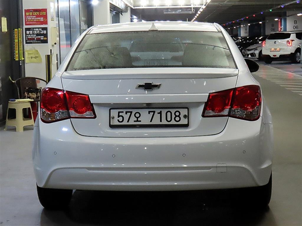 Chevrolet Cruise - Vista 5