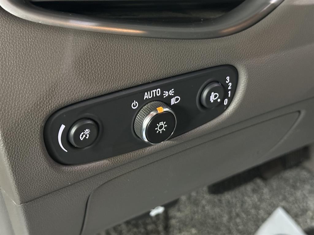 Chevrolet Malibu 2018 Blanco - Importación desde Corea - HF Imports Iquique - Foto 14