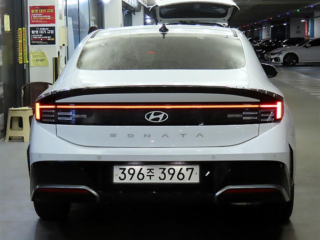 HYUNDAI Sonata - Vista 5