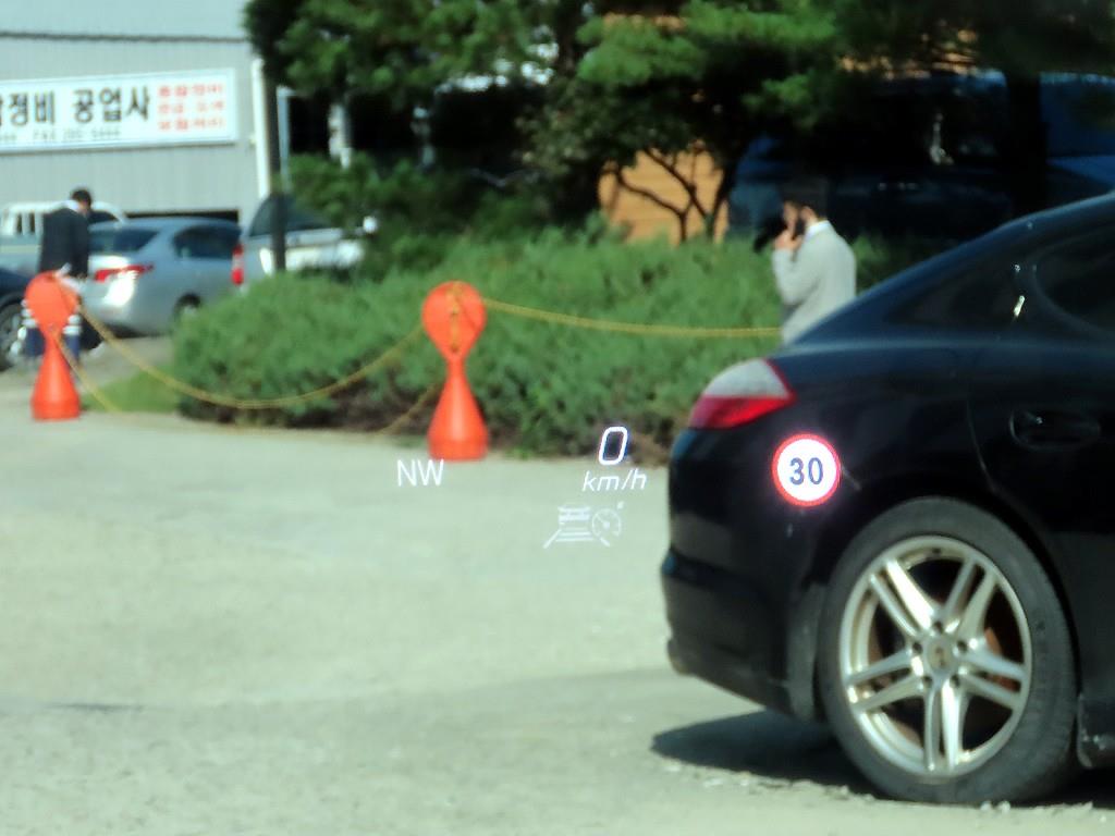 Mercedes Benz GLA Class - Vista 11