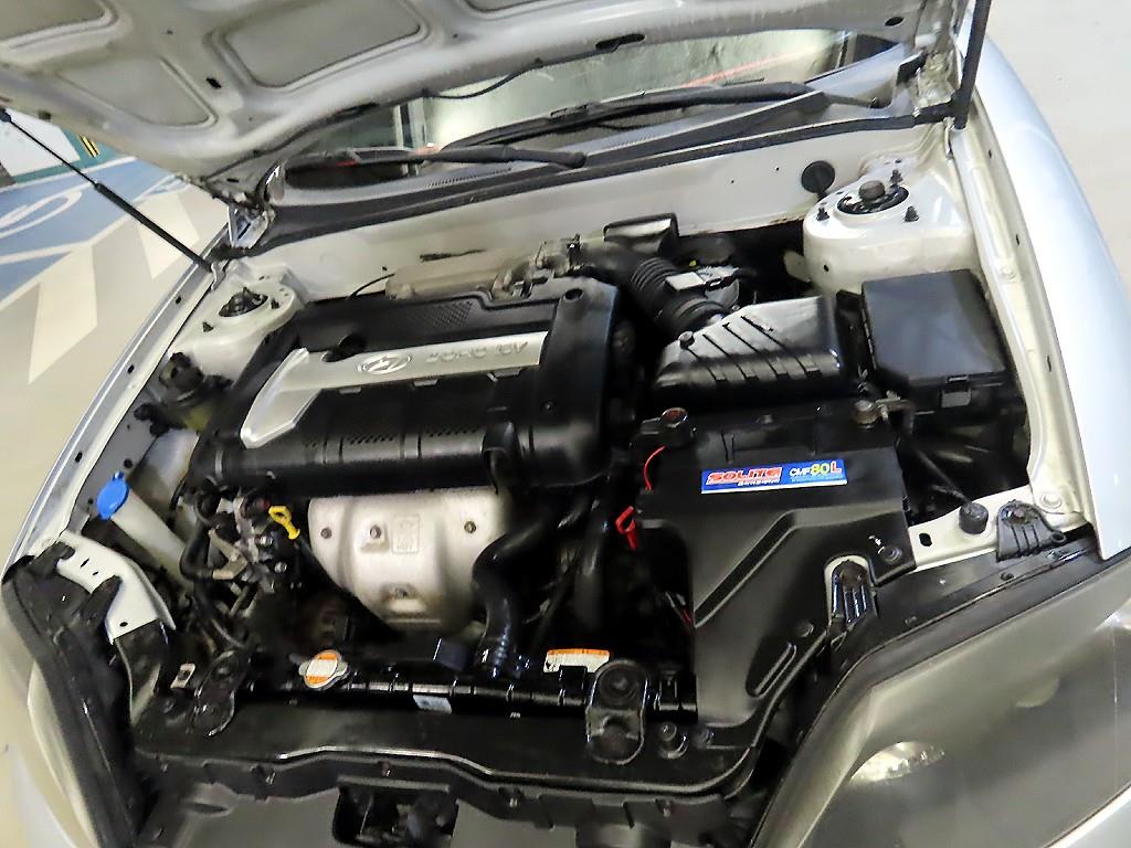 HYUNDAI Tuscani 2006 Gris - Importación desde Corea - HF Imports Iquique - Foto 16