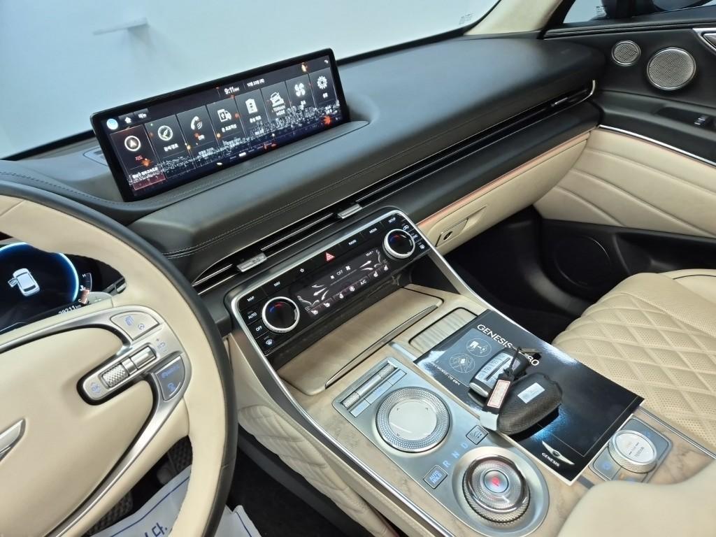 Genesis GV80 - Vista 10