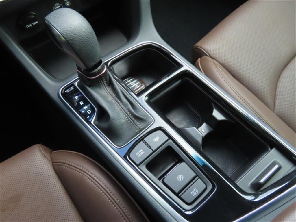 HYUNDAI Sonata - Vista 11