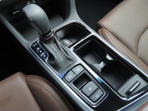 HYUNDAI Sonata - Vista 12