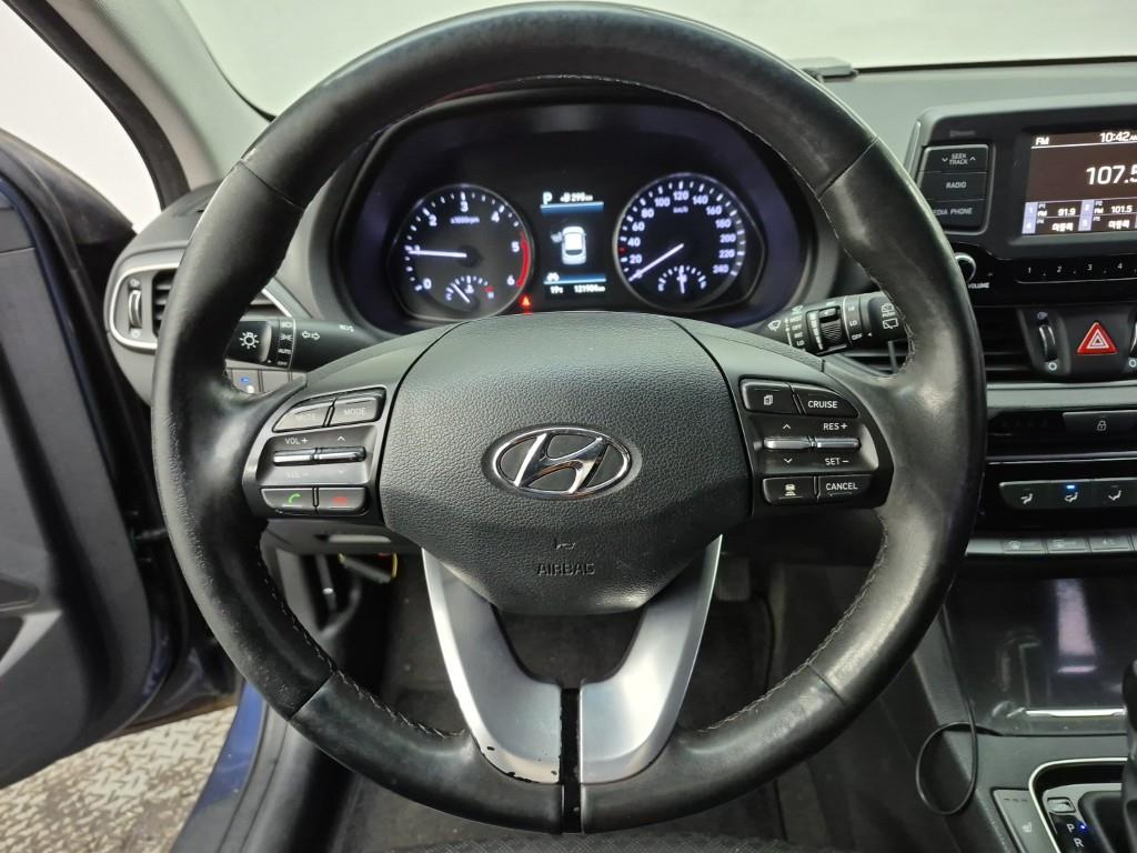 HYUNDAI i30 - Vista 9