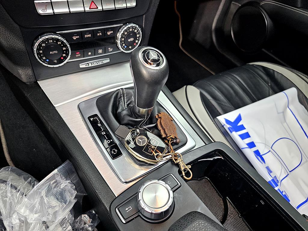 Mercedes Benz C Class 2014 Blanco - Importación desde Corea - HF Imports Iquique - Foto 15