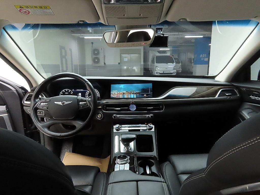 Genesis G90 - Vista 9