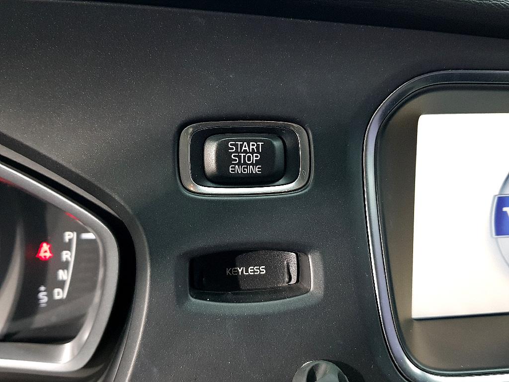 Volvo V40 2014 Azul - Importación desde Corea - HF Imports Iquique - Foto 14