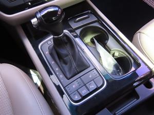 KIA Carnival - Vista 12