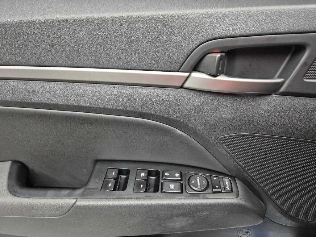 HYUNDAI Avante 2016 Blanco - Importación desde Corea - HF Imports Iquique - Foto 19