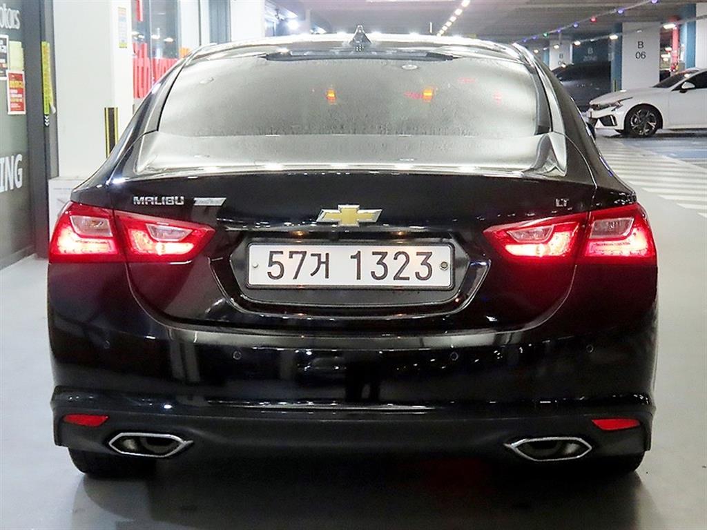 Chevrolet Malibu - Vista 5