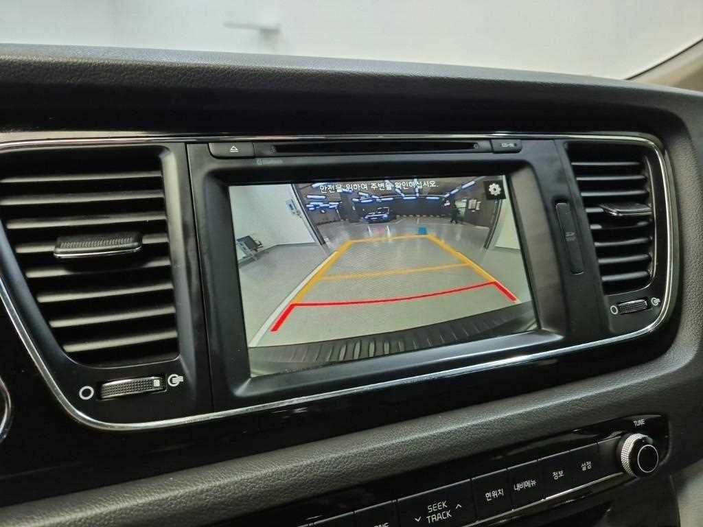 KIA Carnival 2016 Negro - Importación desde Corea - HF Imports Iquique - Foto 14