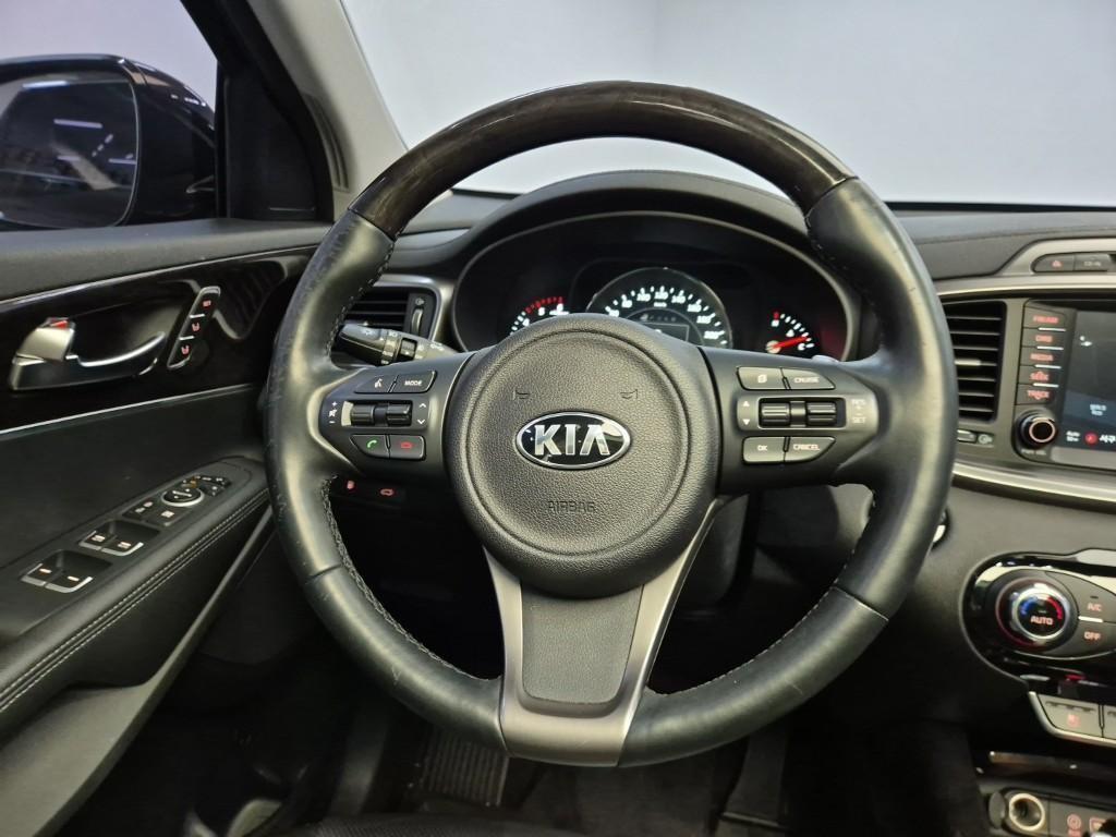 KIA Sorento - Vista 9