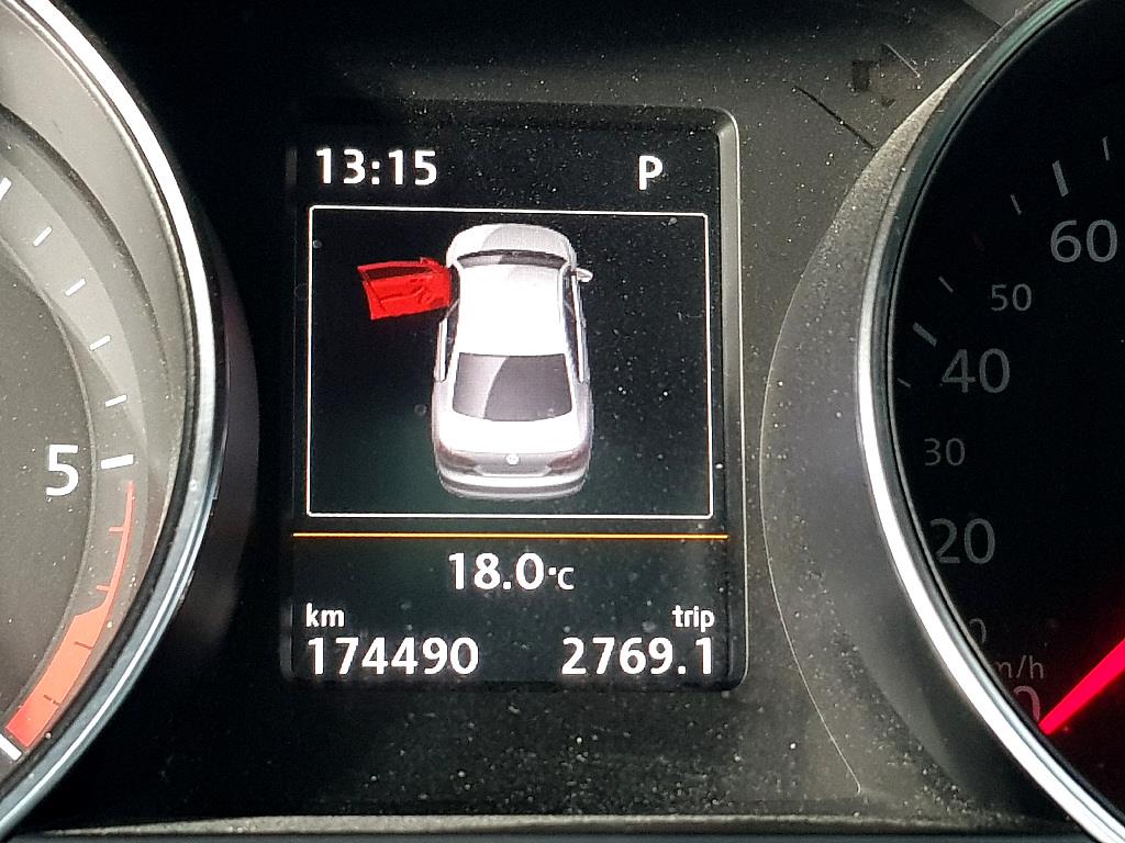 Volkswagen Jetta - Vista 7