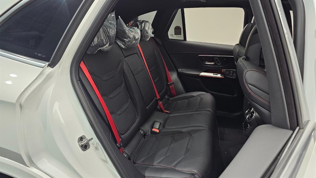 Mercedes Benz GLC Class - Vista 12