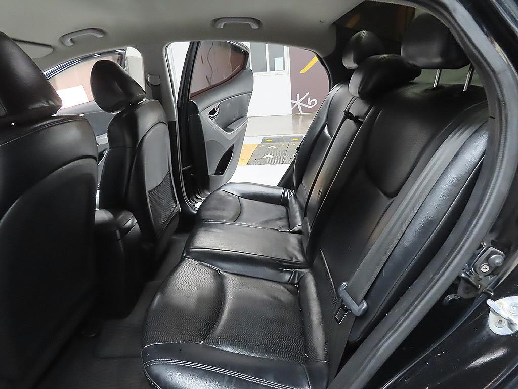 HYUNDAI Avante 2011 Negro - Importación desde Corea - HF Imports Iquique - Foto 9