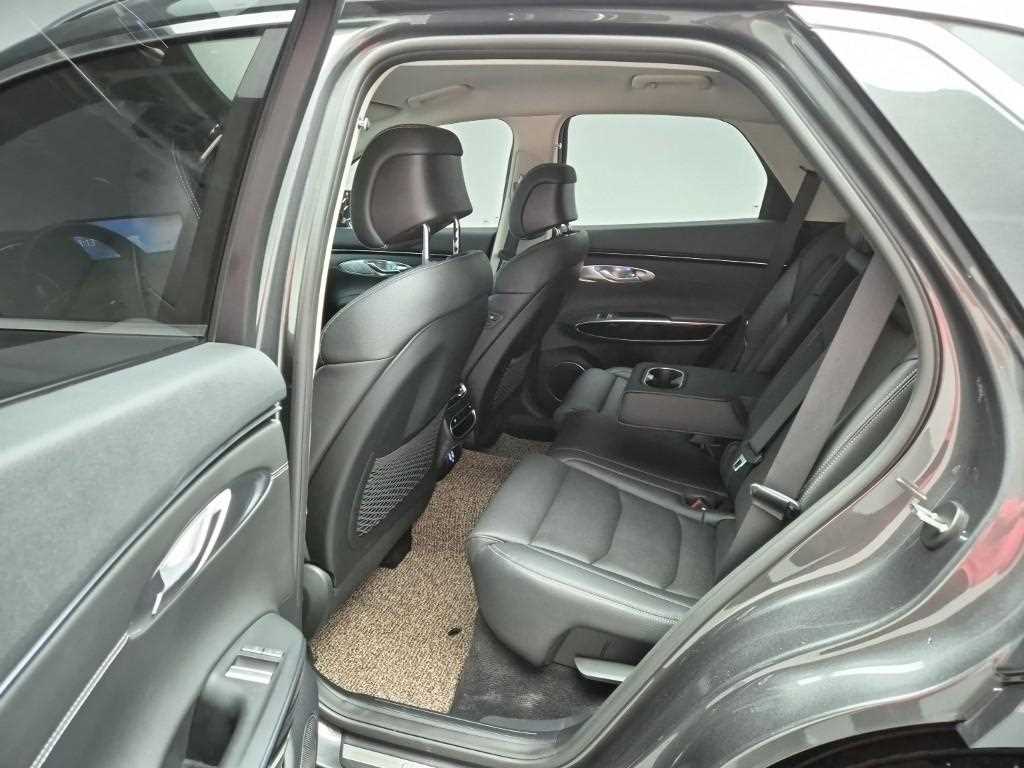 Genesis GV70 - Vista 12