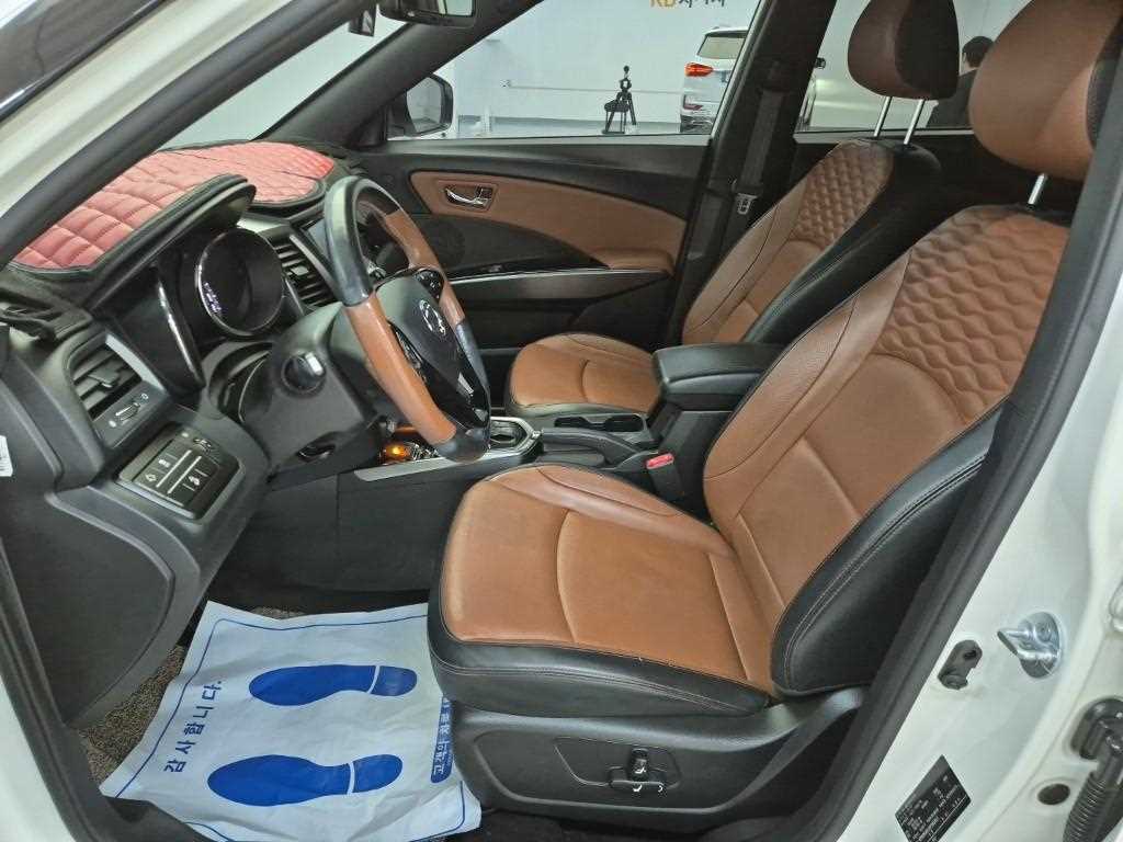 Ssangyong Tivoli - Vista 11