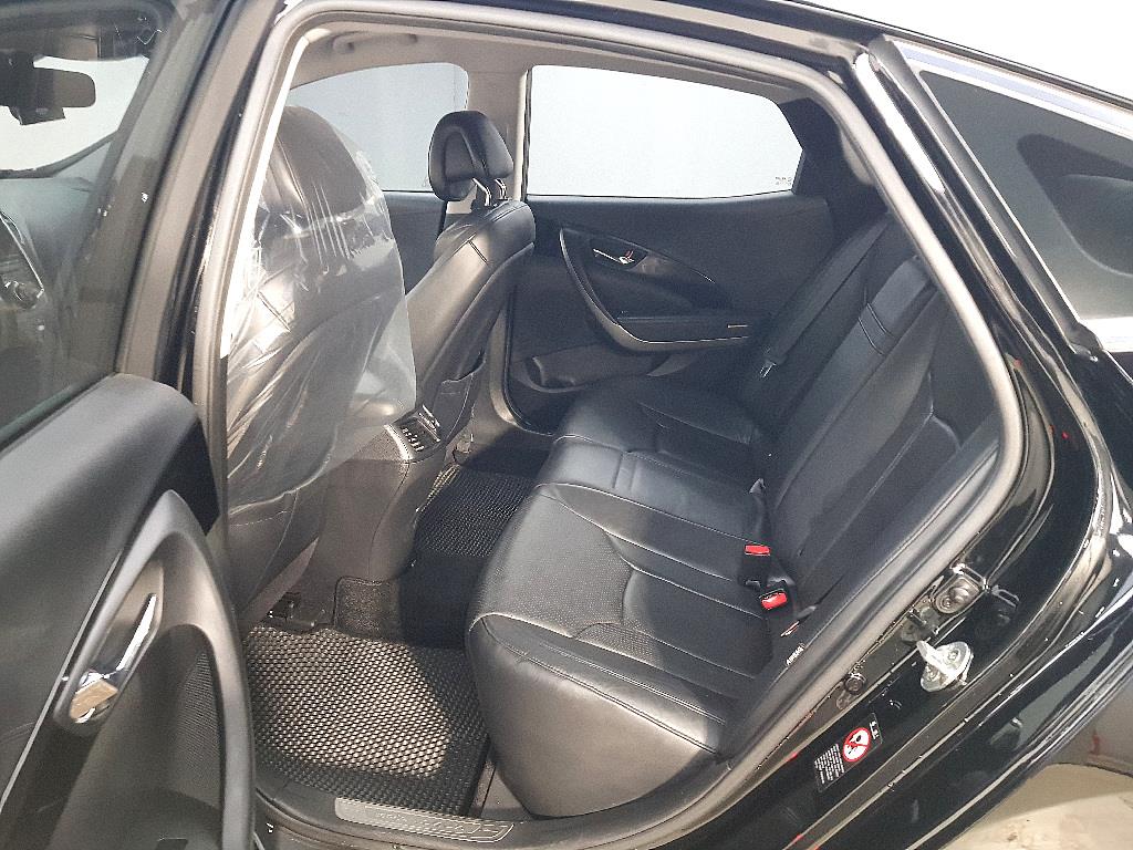 HYUNDAI Grandeur - Vista 9