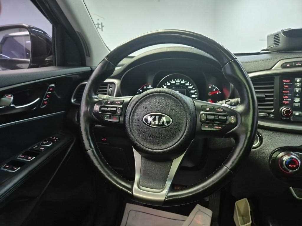 KIA Sorento - Vista 9